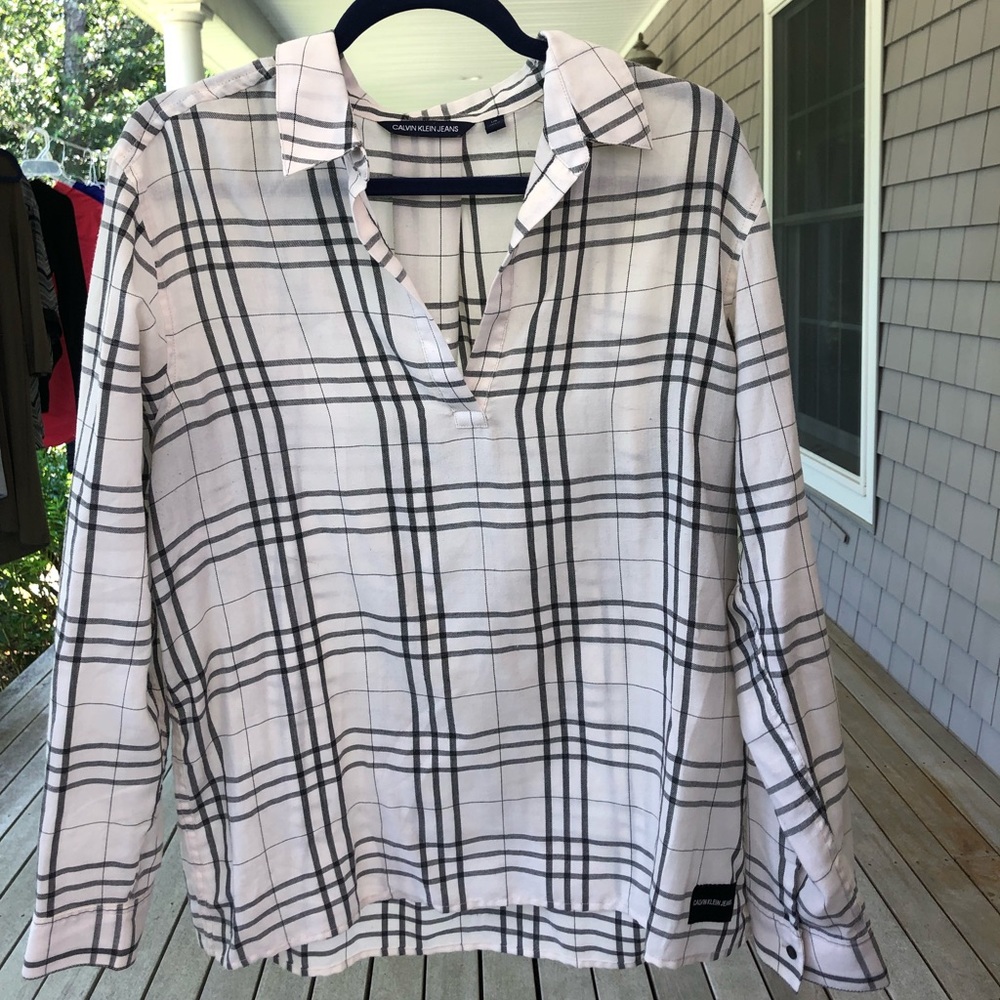 Calvin Klein White and Grey Blouse